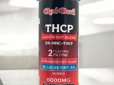 STRAWBERRY-KUSH-BLUEBERRY-AK-D9HHCTHCp-300MG.png